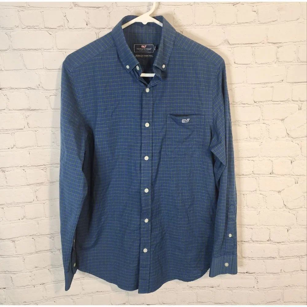 Men's Vineyard Vines "Classic Fit" Tucker shirt, size small